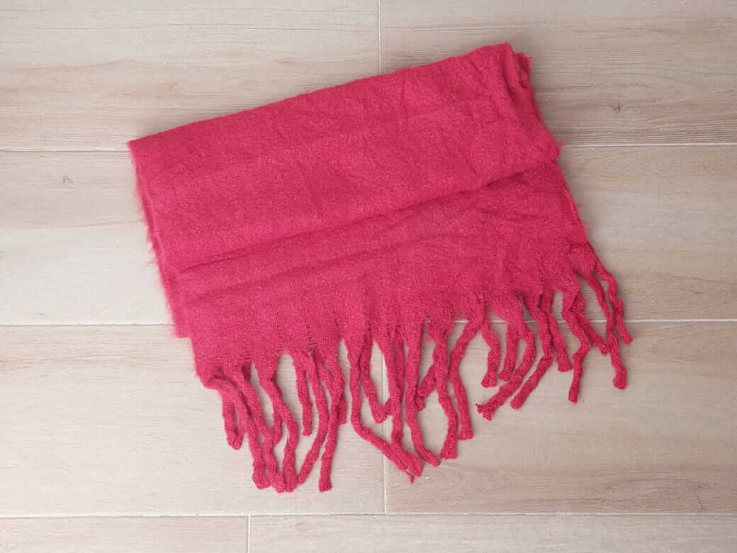 BUFANDON NUBE LISO COLOR BORDO. TAMAÑO 50 X 200 CM