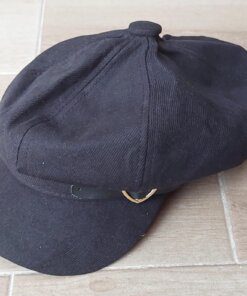 BOINA CON VISERA Y HEBILLA CORAZÓN