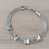 PULSERA DE ACERO MALLA PLANA DE 6 MM CON MARIPOSAS. LARGO 18,5 CM EXT.