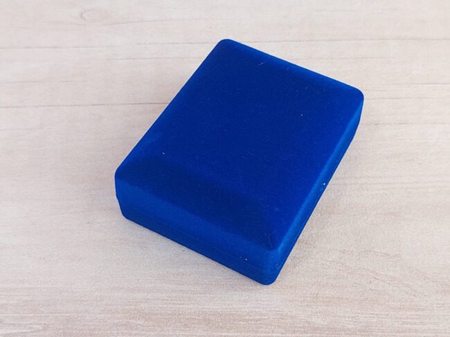 ESTUCHE PANA RECTANGULAR PARA CONJUNTO X UNID COLOR AZUL. MEDIDAS 7.5 X 6 CM - Imagen 2