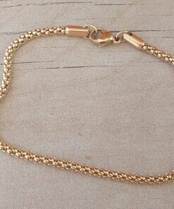 PULSERA DE ACERO DORADA MALLA. LARGO 18,5 CM.