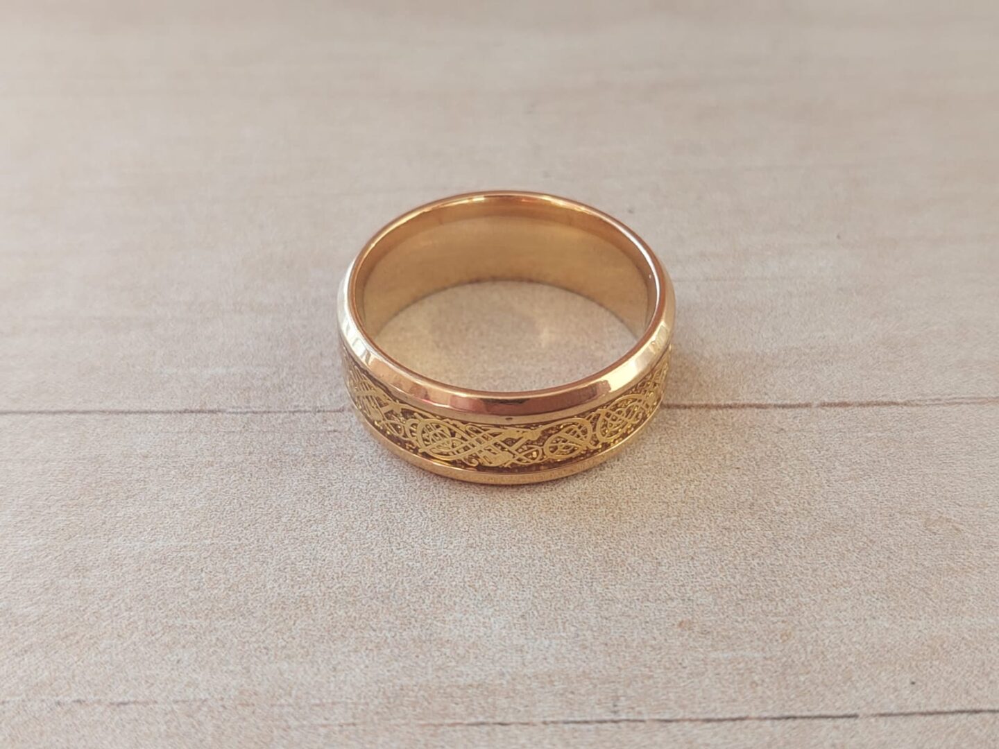 ANILLO DE ACERO DORADO DRAGÓN CELTA ENTRELAZADO
