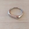 ANILLO DE ACERO SELLO RECTANGULAR OVAL. (4 X 16 MM)