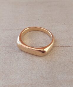ANILLO DE ACERO DORADO SELLO RECTANGULAR (5 X 16 MM)