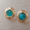 ARO DE ACERO DORADO PASANTE VINTAGE CON SÍMIL PIEDRA TURQUESA. TAMAÑO 22 MM