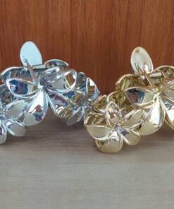 Broche triple flor 10 cm color dorado/plateado x 12 unidades