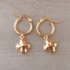 ARO DE ACERO DORADO ARGOLLA 15 MM CON DIJE VAN CLEEF