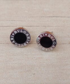 ARO DE ACERO GRABADO CON ESMALTE NEGRO. MEDIDA 10 MM