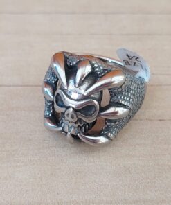 ANILLO DE ACERO CALAVERA CON GARRAS