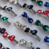 ANILLOS DE ACERO MOÑO CORAZÓN DE STRASS X 36 UNIDADES.(MEDIDAS DEL 16 AL 19)