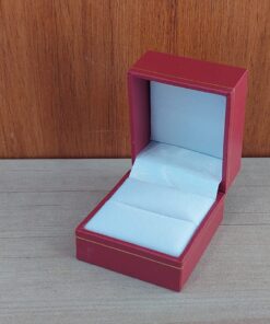 ESTUCHE CARTIER RECTANGULAR PARA UN ANILLO X UNID. MEDIDAS 4.5 X 5 CM