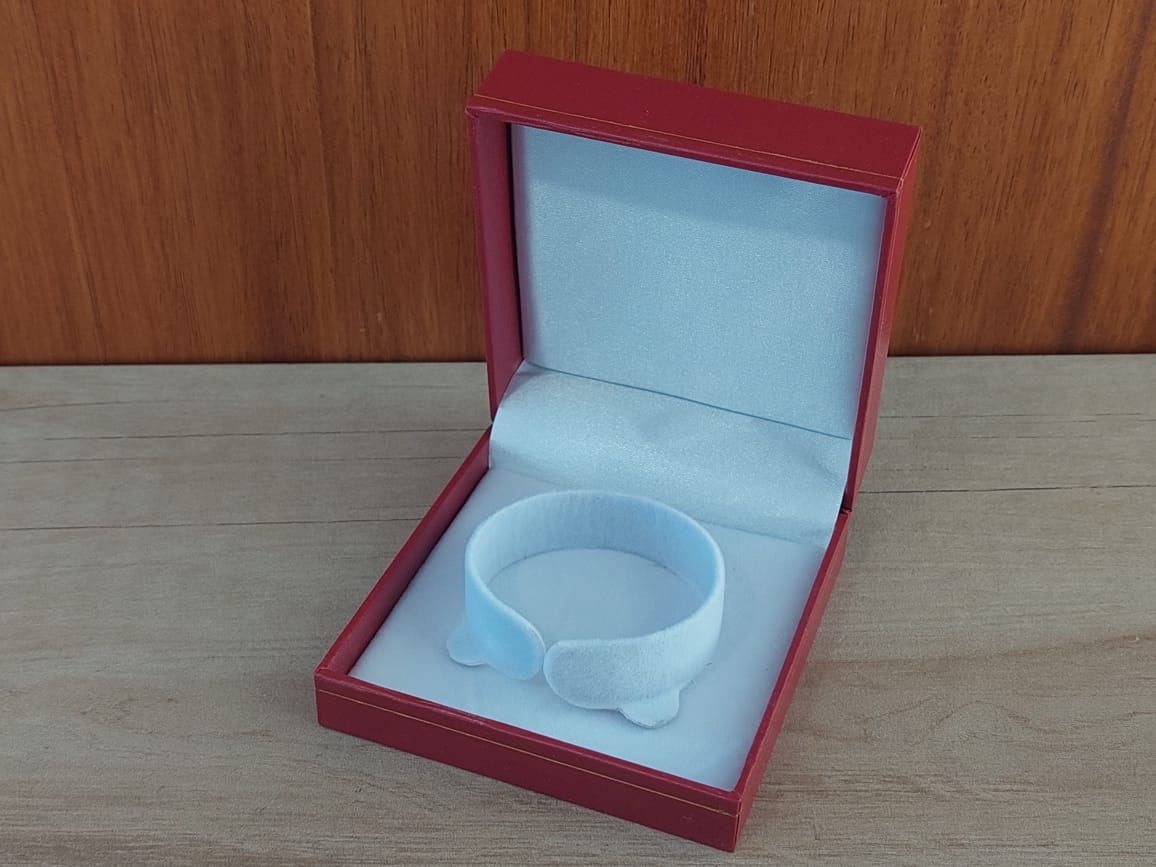 ESTUCHE CARTIER PARA ESCLAVA X UNID. MEDIDAS 8.6 X 9 CM