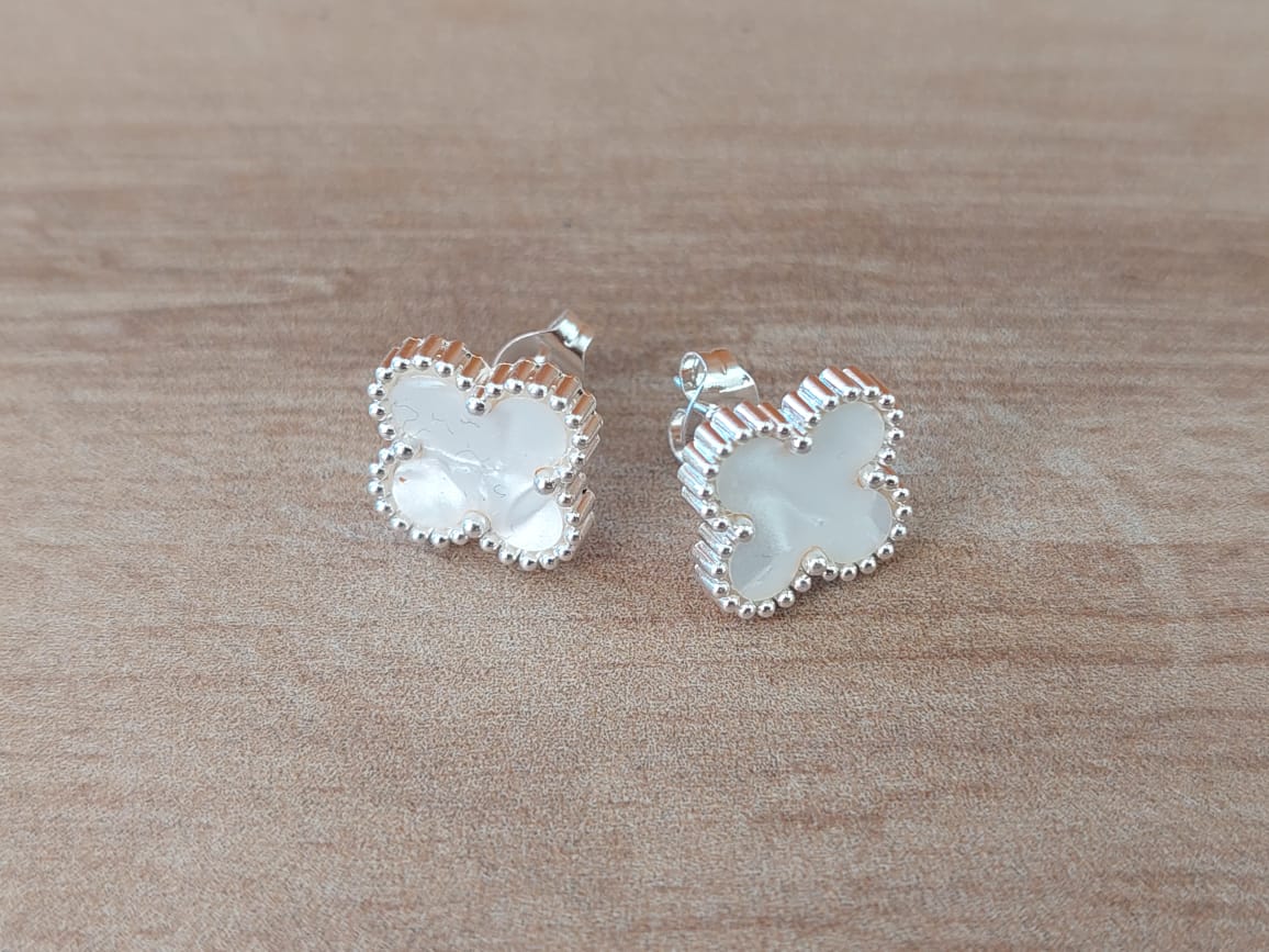 ARO DE ACERO BLANCO VAN CLEEF 14 MM COLOR BLANCO