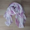PASHMINA ESTAMPADA CON DETALLES DORADOS. 80 X 180 CM.