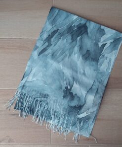 PASHMINA ESTAMPADA CON FLECOS 70 X 180 CM.