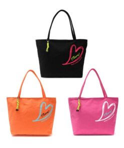 Bolso playero estampa corazon y llavero 50x34x13.5cm x1u