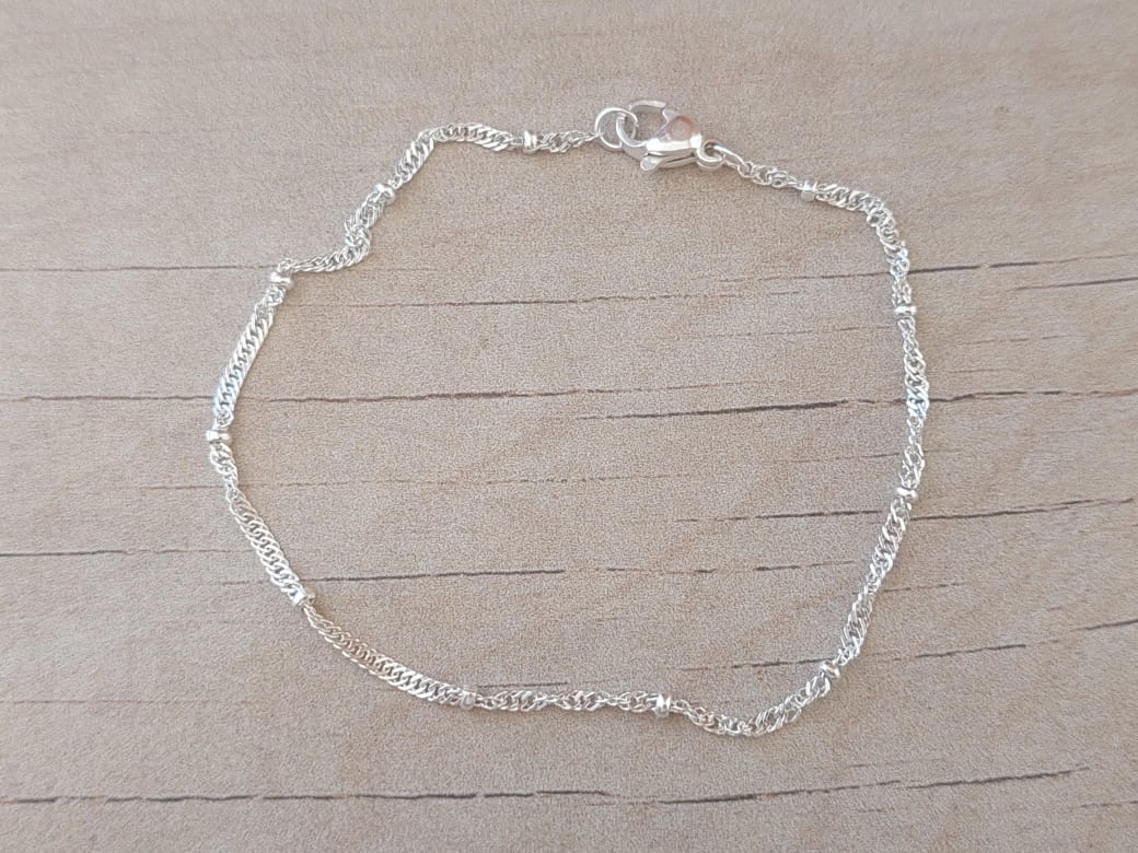 PULSERA DE ACERO BLANCO SINGAPUR CON BOLITAS. LARGO 19 CM