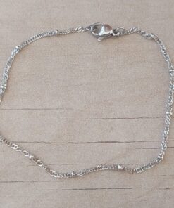 PULSERA DE ACERO SINGAPUR CON BOLITAS. LARGO 19 CM
