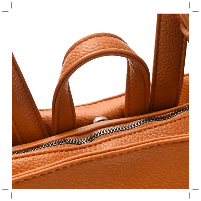 Mochila Tanger correa con remaches y llavero 30x28x10cm. x 1u. - Imagen 12