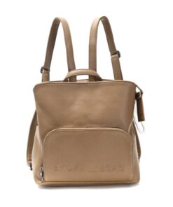 Mochila Tanger correa con remaches y llavero 30x28x10cm. x 1u.