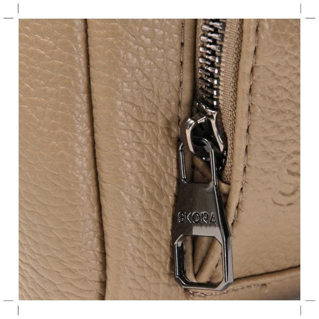 Bandolera Tanger doble correa con remaches y llavero 20x12x7cm. x 1u. - Imagen 10