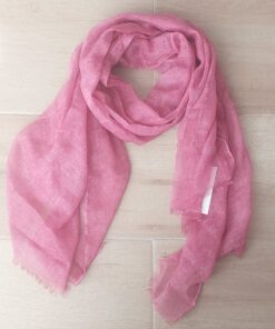 CHALINA EN ROLLITO JASPEADA. 70 X 165 CM.