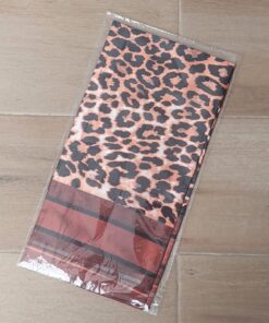 PAÑUELO RASADO ESTAMPADO ANIMAL PRINT INTENSO CON GUARDA MARRÓN . 90 X 90 CM