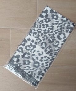 PAÑUELO RASADO ESTAMPADO ANIMAL PRINT GRIS. 90 X 90 CM