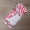 PAÑUELO RASADO ESTAMPADO ANIMAL PRINT ROJO. 90 X 90 CM