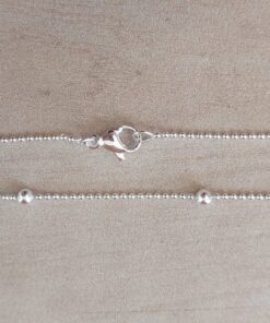 CADENA DE ACERO BLANCO BOLITA 1 MM COMBINADA CON BOLITAS 3 MM X 45 CM CON MOSQUETÓN