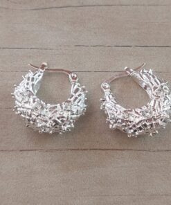 ARO DE ACERO BLANCO TIPO CRIOLLO TRABAJADO CON STRASS. DIÁMETRO 20 MM, ANCHO 10 MM