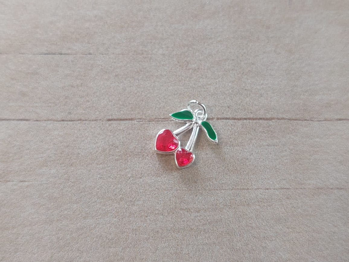 DIJE DE ACERO BLANCO GUINDA CON STRASS EN FORMA DE CORAZÓN 10 MM.