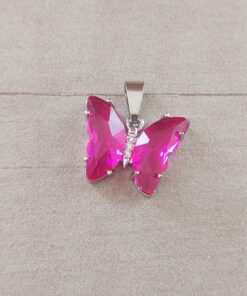 DIJE DE ACERO MARIPOSA DE ACRÍLICO CRISTAL FUCSIA. 15 X 20 MM