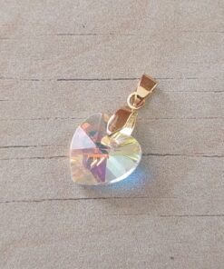 DIJE DE ACERO DORADO ACRÍLICO CORAZÓN TORNASOL . TAMAÑO 15 X 18 MM
