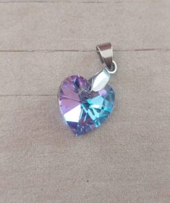 DIJE DE ACERO CORAZÓN 13 MM ACRÍLICO LILA