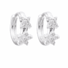 ARO PLATA HUGGIES 10 MM FLORES CON ZIRCONES. PESO APROX 1.63 GRS.