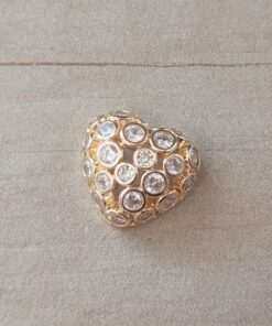 DIJE DE ACERO DORADO CORAZÓN PASACADENA CON CUBIKS CRISTAL. MEDIDAS 18 MM