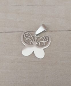 DIJE DE ACERO MARIPOSA CALADA. TAMAÑO 22 MM X 20 MM.