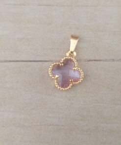 DIJE DE ACERO DORADO VAN CLEEF CON CUBIK LILA. 12 MM