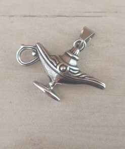 DIJE DE ACERO LAMPARA DE ALADINO. TAMAÑO 20 X 33 MM