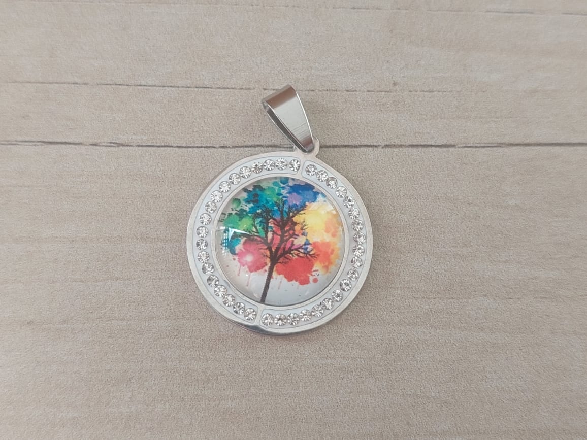 DIJE DE ACERO MEDALLA CON ÁRBOL DE LA VIDA COLOR CON STRASS 25 MM