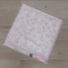 PAÑUELO RASADO ESTAMPADO CON FLORCITAS, BORDE ROSA. TAMAÑO 70 X 70