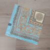 PAÑUELO RASADO ESTAMPADO BORDE CELESTE. TAMAÑO 70 X 70