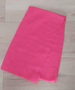 PASHMINA LIVIANA LISA DESFLECADA COLOR FUCSIA. MEDIDAS: 100 X 180 CM.