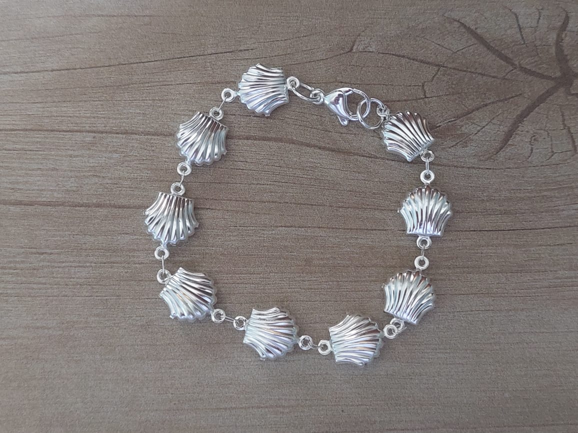 PULSERA DE ACERO BLANCO ESLABÓN CONECTOR OSTRA. LARGO 18 CM