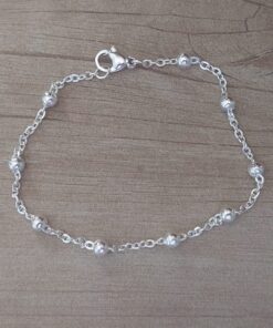 PULSERA DE ACERO BLANCO ESPEJITO CON BOLITAS 4 MM. LARGO 19 CM.