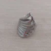 Anillo de acero alas líneas