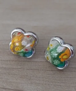 Aro de acero cristal de murano en forma de flor con fru fru