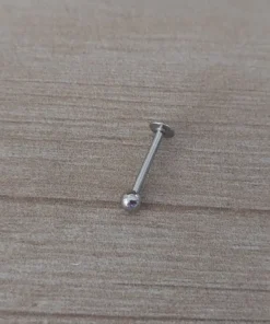 Piercing de acero labret