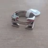 Anillo de acero con línea de Strass blanco
